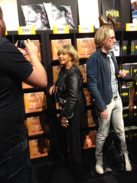 Image of Untitled18 <h2>2013-10-03 - Gothenburg Book Fair & Sweden</h2>